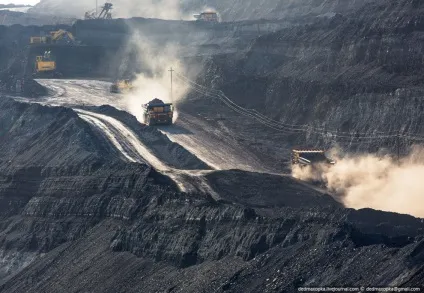 Подорож на вугільний розріз в Казахстані (37 фото) (технології) Подорож на вугільний розріз в Казахстані (37 фото)