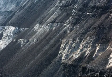 Подорож на вугільний розріз в Казахстані (37 фото) (розріз) Подорож на вугільний розріз в Казахстані (37 фото)