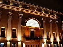 Квитки в театр сатири