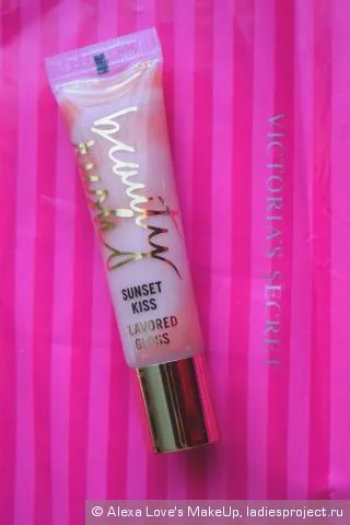 Битва блисків для губ victoria - s secret проти maybelline ny - порівняння косметики (victoria & amp; #'s secret) Битва блисків для губ victoria - s secret проти maybelline ny - порівняння косметики