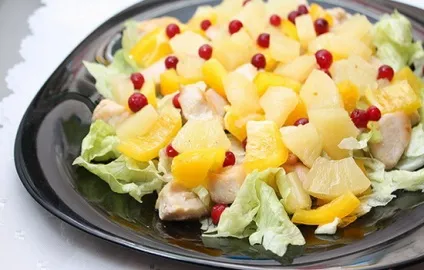 Рецепти салату з курячим філе і ананасами, секрети вибору (курячим) Рецепти салату з курячим філе і ананасами, секрети вибору