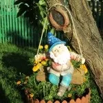 Садові аксесуари (36 фото) відео-інструкція по монтажу своїми руками, особливо виробів для (залиште повного висихання) Садові аксесуари (36 фото) відео-інструкція по монтажу своїми руками, особливо виробів для