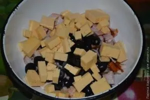 Салат з куркою овочами і кунжутом (копченою куркою і кунжутом) Салат з куркою овочами і кунжутом
