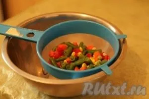 Салат з кунжутом і куркою - готуємо покроково з фото