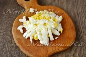 Салат з серця з солоним огірком, яйцем і горошком, рецепт (солоним) Салат з серця з солоним огірком, яйцем і горошком, рецепт