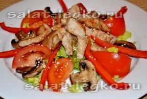 Салат з кунжутом, куркою і грибами (кунжутом) Салат з кунжутом, куркою і грибами