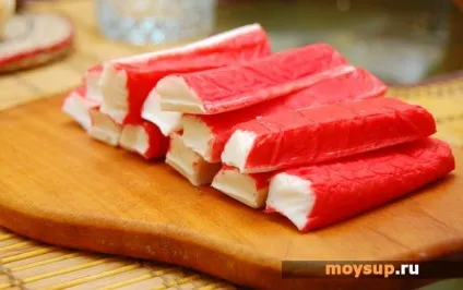 Салат з крабовими паличками, помідорами і сиром - магія смаку (салат) Салат з крабовими паличками, помідорами і сиром - магія смаку