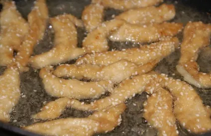 Салат з курки в кунжуті рецепт з покроковими фотографіями (оливкова олія часник) Салат з курки в кунжуті рецепт з покроковими фотографіями