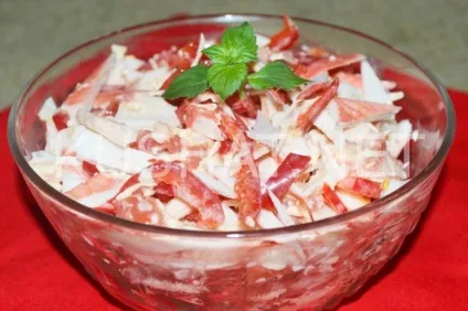 Салат «червоне море» з крабовими паличками (червоне) Салат «червоне море» з крабовими паличками