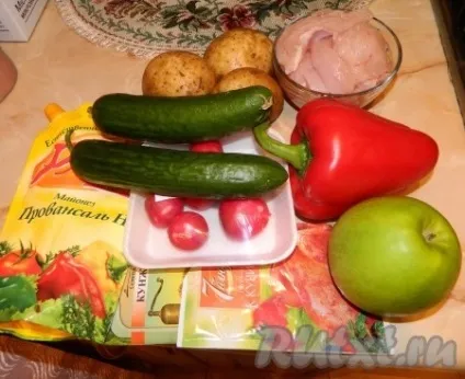 Салат з кунжутом і куркою - готуємо покроково з фото
