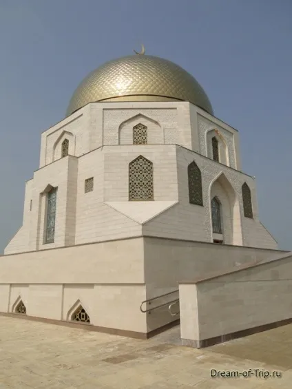 Самостійне подорож в древній булгар - старовинне місто мусульман (Музей Церкви Успіння) Самостійне подорож в древній булгар - старовинне місто мусульман