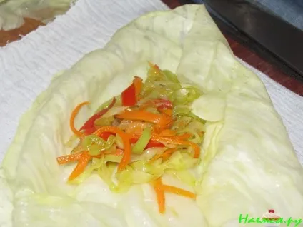 Кульки з капустяного листя