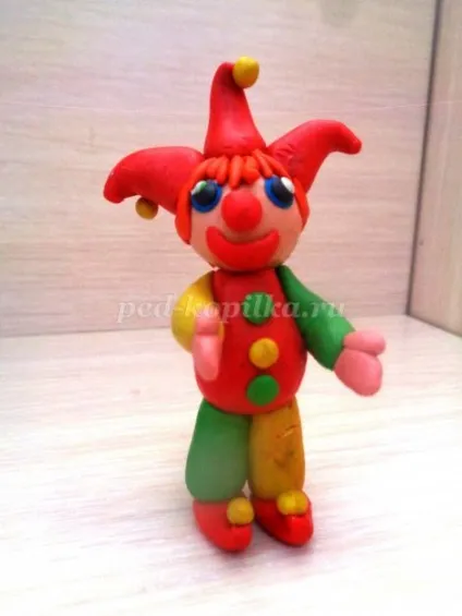 Ліплення «скоморох» з пластиліну для дітей 5-6-7 років (дітей) Ліплення «скоморох» з пластиліну для дітей 5-6-7 років