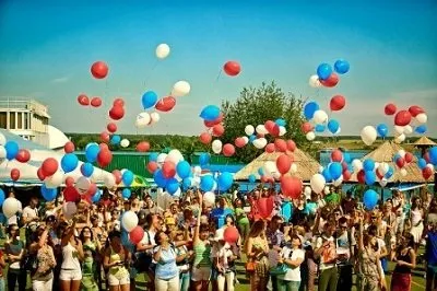 Бізнес на організації свят, як відкрити своє event-агентство (2017) (бізнес) Бізнес на організації свят, як відкрити своє event-агентство (2017)