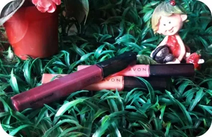 Блиск для губ з ефектом об'єму avon plump pout в відтінках soft honey, plump peach і berry plush (ефектом) Блиск для губ з ефектом об'єму avon plump pout в відтінках soft honey, plump peach і berry plush