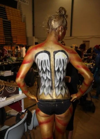 Body art - це не вишукування збоченої молоді, це мистецтво (вишукування) Body art - це не вишукування збоченої молоді, це мистецтво
