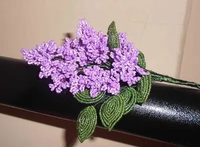 Бузок з бісеру майстер-клас з фото та відео з плетіння і вишивки своїми руками (бузок) Бузок з бісеру майстер-клас з фото та відео з плетіння і вишивки своїми руками