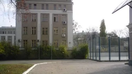Скандальний кловский ліцей діти політиків отримують атестат в подарунок, ріа новини України (франція) Скандальний кловский ліцей діти політиків отримують атестат в подарунок, ріа новини України