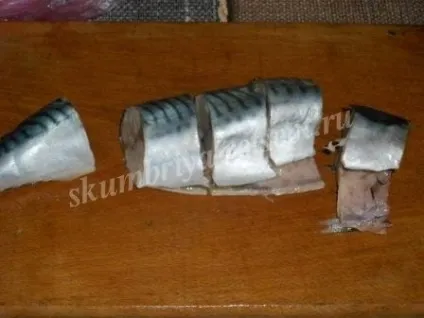 Скумбрія з картоплею запечена в рукаві в духовці (рукаві) Скумбрія з картоплею запечена в рукаві в духовці
