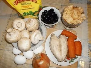 Листковий салат з грибами і куркою, салати шарами рецепти (куркою) Листковий салат з грибами і куркою, салати шарами рецепти