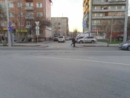 Знову велосипедне дтп підліток їхав по зебрі і потрапив під колеса (автомобіліст повинен пропустити) Знову велосипедне дтп підліток їхав по зебрі і потрапив під колеса