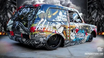 Sticker bombing - стікер бомбинг - розфарбуй свій автомобіль (bombing) Sticker bombing - стікер бомбинг - розфарбуй свій автомобіль