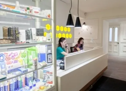 Стоматологія для дітей та дорослих на єкт світу - dental fantasy (ортодонт) Стоматологія для дітей та дорослих на єкт світу - dental fantasy