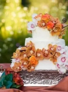 Весільні торти з орхідеями