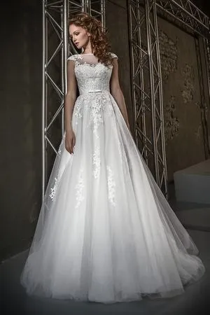 Весільні сукні love bridal (англія) в Ростові-на-дону