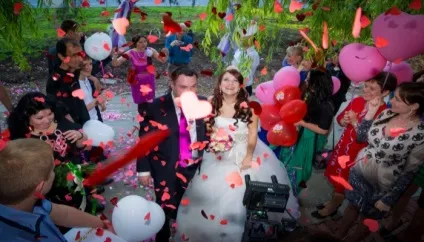 Весілля в стилі love is кукольно-романтичні особливості церемонії (стилі) Весілля в стилі love is кукольно-романтичні особливості церемонії
