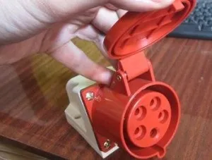 Схема підключення трифазного розетки ссі-125, замітки електрика