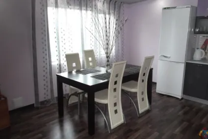 Світлі шпалери для темної кімнати (багато фото), Україна (москва, Харків) (загальні дані) Світлі шпалери для темної кімнати (багато фото), Україна (москва, Харків)