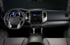 Топ-10 пікапів-позашляховиків 2015 роки (Chevrolet Silverado 1500) Топ-10 пікапів-позашляховиків 2015 року