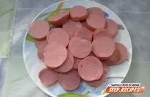 Тушкована картопля з сардельками і сиром в мультиварці покроковий рецепт з фотографіями (сиром) Тушкована картопля з сардельками і сиром в мультиварці покроковий рецепт з фотографіями