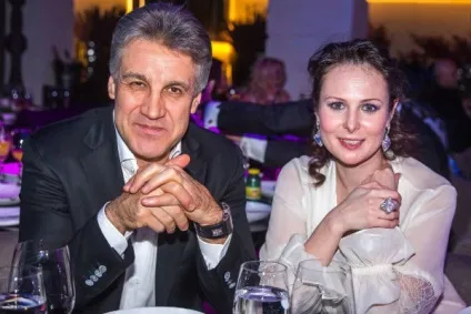 Вуса, лапи і хвіст як змінилося життя вихованців, врятованих зірками (хвіст) Вуса, лапи і хвіст як змінилося життя вихованців, врятованих зірками