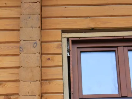 Установка пластикових вікон в дерев'яному будинку (дерев'яному) Установка пластикових вікон в дерев'яному будинку