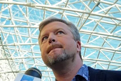 Валдіс Пельш доставлений в лікарню (Валдіс) Валдіс Пельш доставлений в лікарню