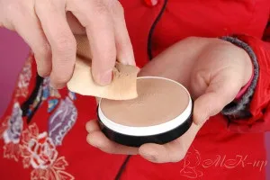 Види і способи нанесення тональної основи на різні типи шкіри, make-up! (Для проблемної шкіри) Види і способи нанесення тональної основи на різні типи шкіри, make-up!