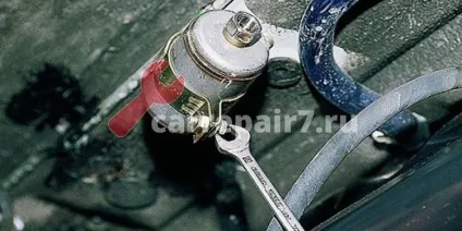 Виконуємо правильно заміну паливного фільтра своїми руками - автосервіс - Анкара (паливного) Виконуємо правильно заміну паливного фільтра своїми руками - автосервіс - Анкара
