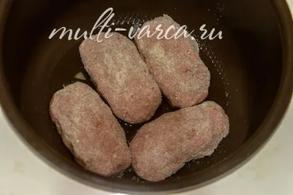 Смачні домашні котлети з яловичого і свинячого фаршу в мультиварці Редмонд (свинячий) Смачні домашні котлети з яловичого і свинячого фаршу в мультиварці Редмонд
