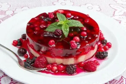 Смачне і корисне желе з ягід