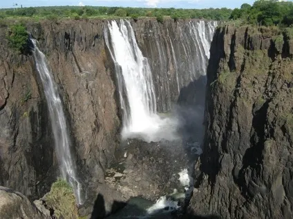 Водоспади вікторія міфи і реалії туристичного раю (замбія, зимбабве) (зимбабве) Водоспади вікторія міфи і реалії туристичного раю (замбія, зимбабве)