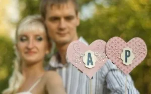 Букви на весіллі - креативне прикраса торжества! (Букви з квітів) Букви на весіллі - креативне прикраса торжества!