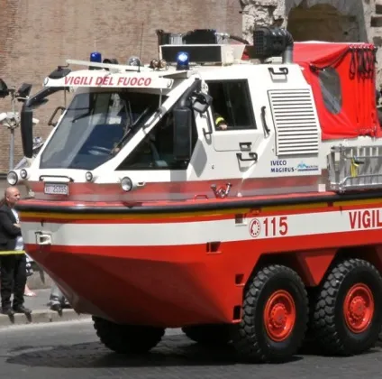 Bronto skylift f 112 hla найвищий пожежний підйомник - пожежні машини обладнання, поставки (skylift) Bronto skylift f 112 hla найвищий пожежний підйомник - пожежні машини обладнання, поставки