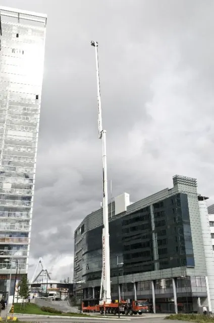 Bronto skylift f 112 hla найвищий пожежний підйомник - пожежні машини обладнання, поставки (bronto) Bronto skylift f 112 hla найвищий пожежний підйомник - пожежні машини обладнання, поставки