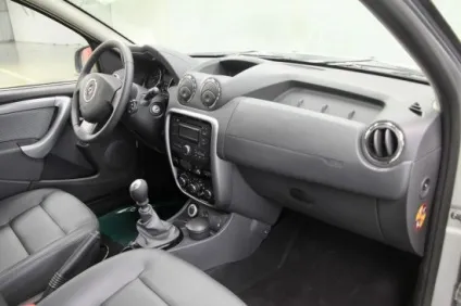 ВУкаіни почали збирати renault duster, посібник автомобіліста (duster) ВУкаіни почали збирати renault duster, посібник автомобіліста