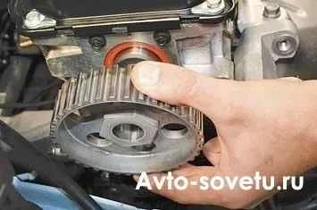 Заміна сальника розподільного (распредвала) Заміна сальника розподільного