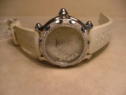 Ювелірне диво плаваючі діаманти chopard