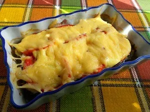 Запіканка з баклажанами і куркою в духовці