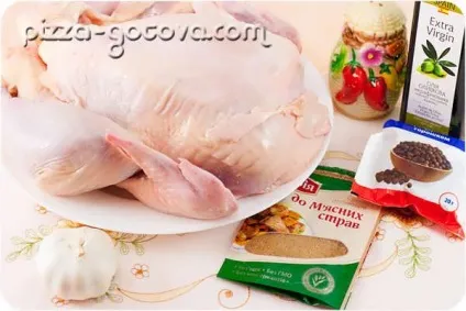 Запечена курка в духовці цілком, як запекти курку